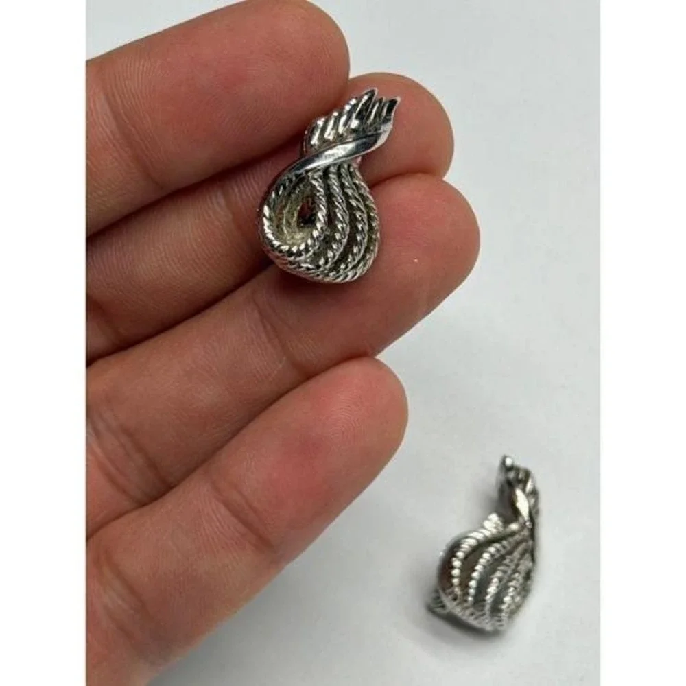 Monet Silver Tone Twisted Rope Clip‎ On Earrings Vintage Dangle Earrings